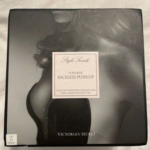 Victoria’s Secret U-plunge Backless Push-Up size D